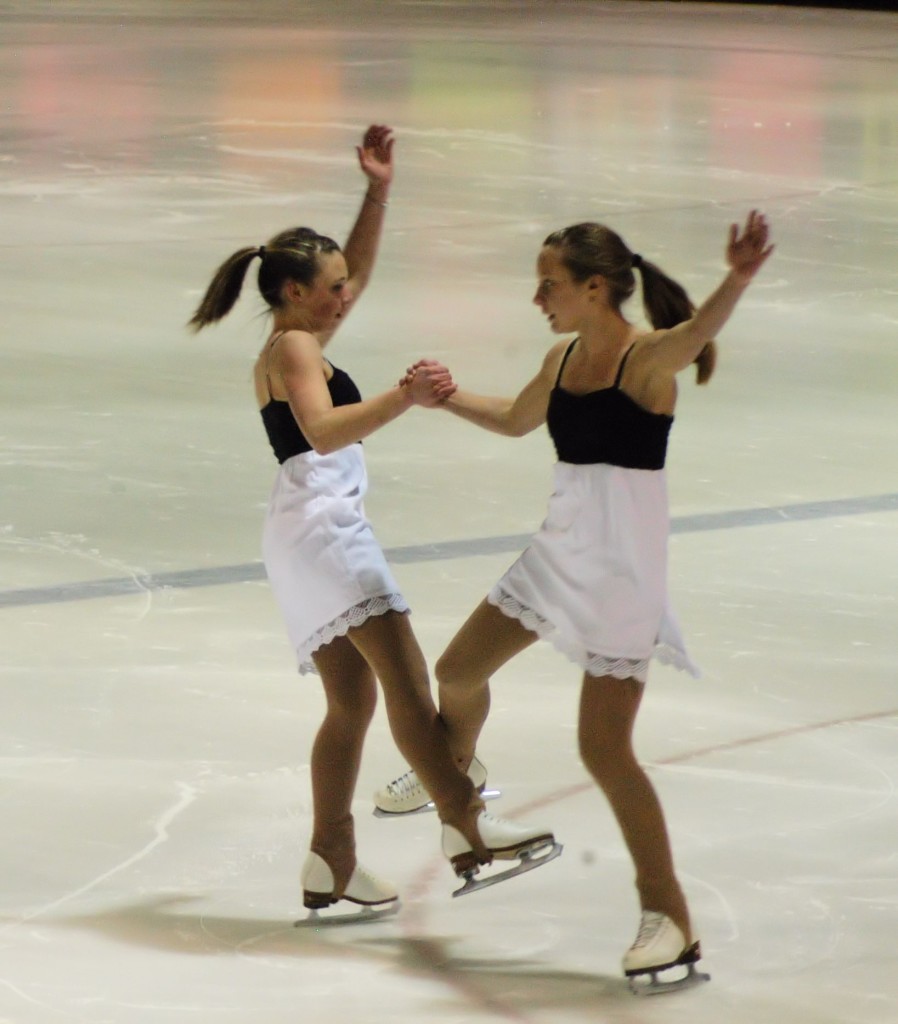 figure skating duo