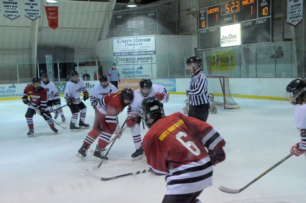 bantams faceoff