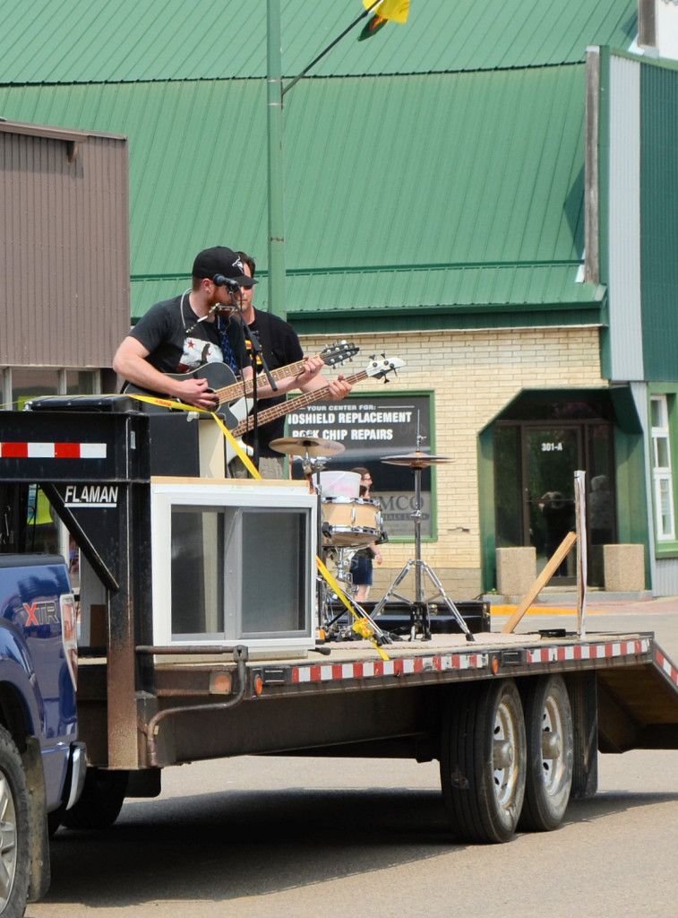 Cody Belliveau of Bell's Construction proved he can wield more than a hammer!