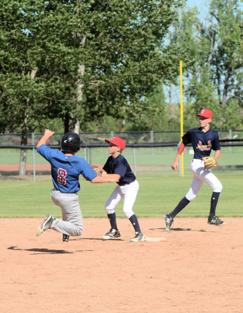 0522 stealing 2nd